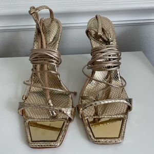 SCHUTZ- Vikki Metallic Leather Sandal